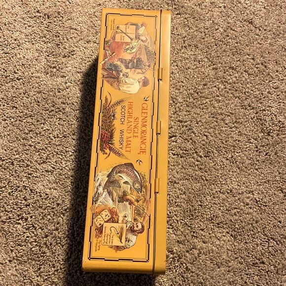 Vintage Glenmorangie Single Highland Malt Scotch Whiskey Tin Collectible - Picture 3 of 10